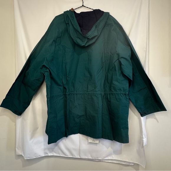 Thornton Bay Vintage Men’s Windbreaker Hunter Green And Navy, Size XL NWT - Picture 2 of 6